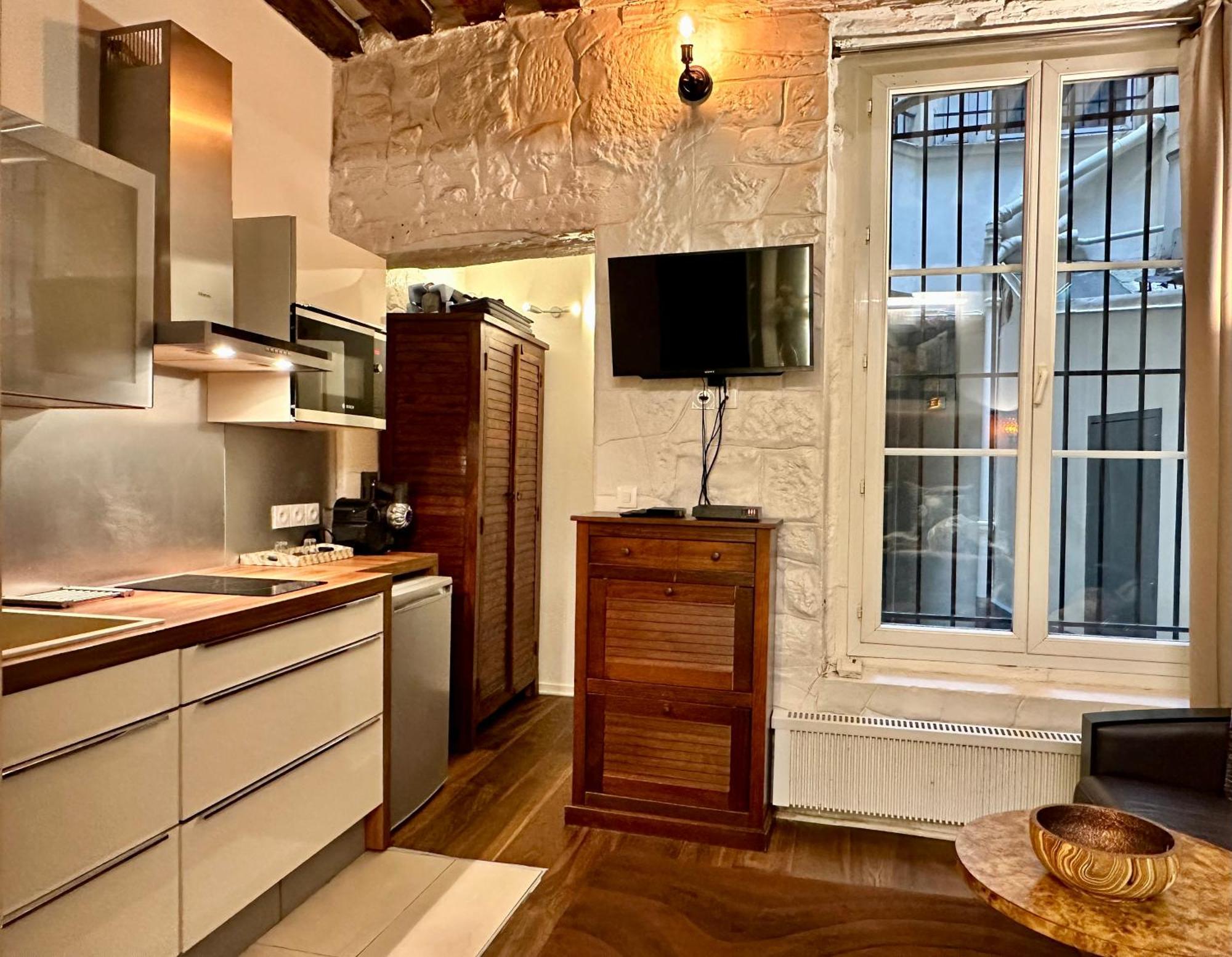 Studio Design By Kenzo Near Notre Dame 파리 외부 사진