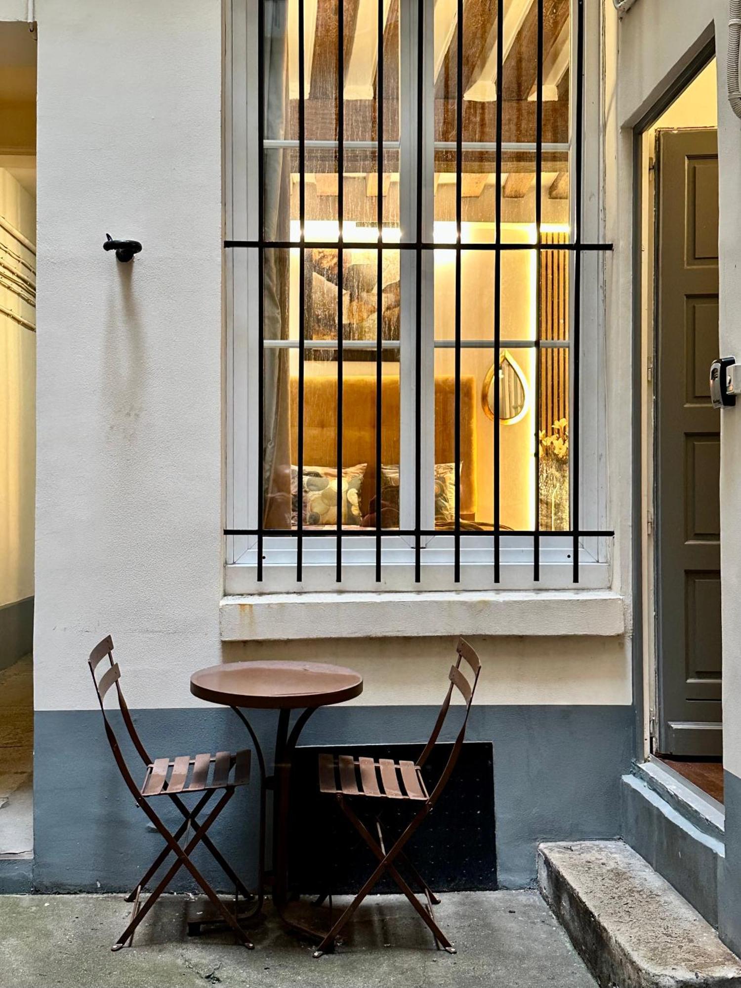 Studio Design By Kenzo Near Notre Dame 파리 외부 사진